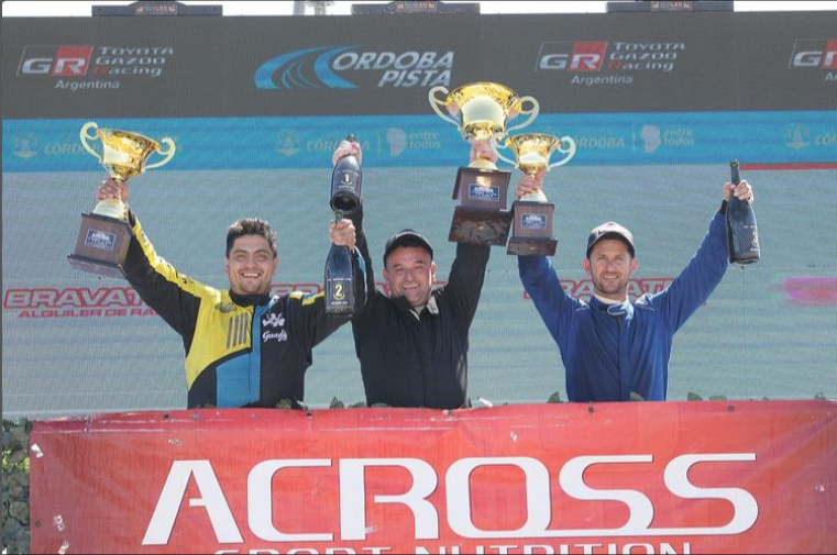 Los podios del Córdoba Pista en Rio Cuarto II: Uno Competizione OK.png